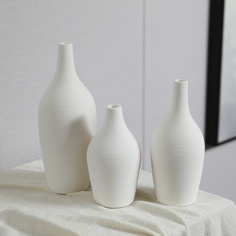 2026 New Nordic Ins-style creative white striped ceramic vase, living room dining table, home dried flower arrangement decorative item Specification image