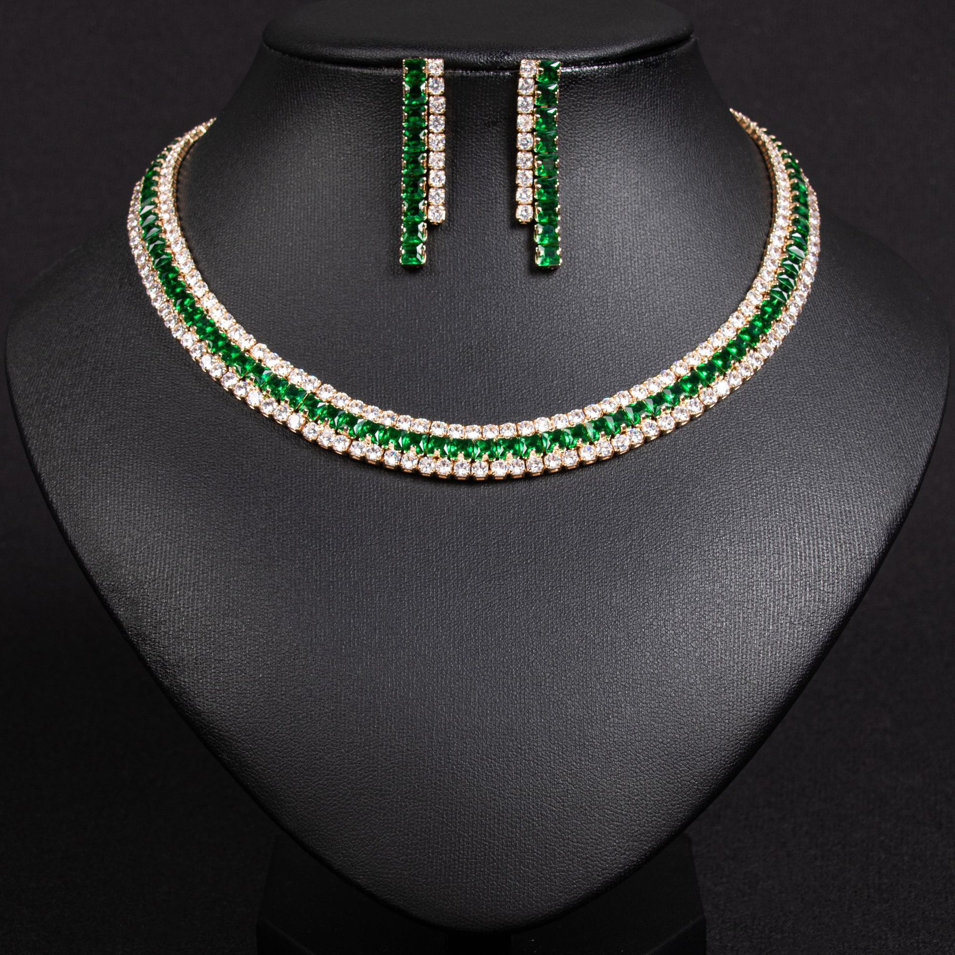 European and American cross-border wedding banquet jewelry Zircon luxurious hip-hop ins necklace, women's niche design sense earrings set Specification image