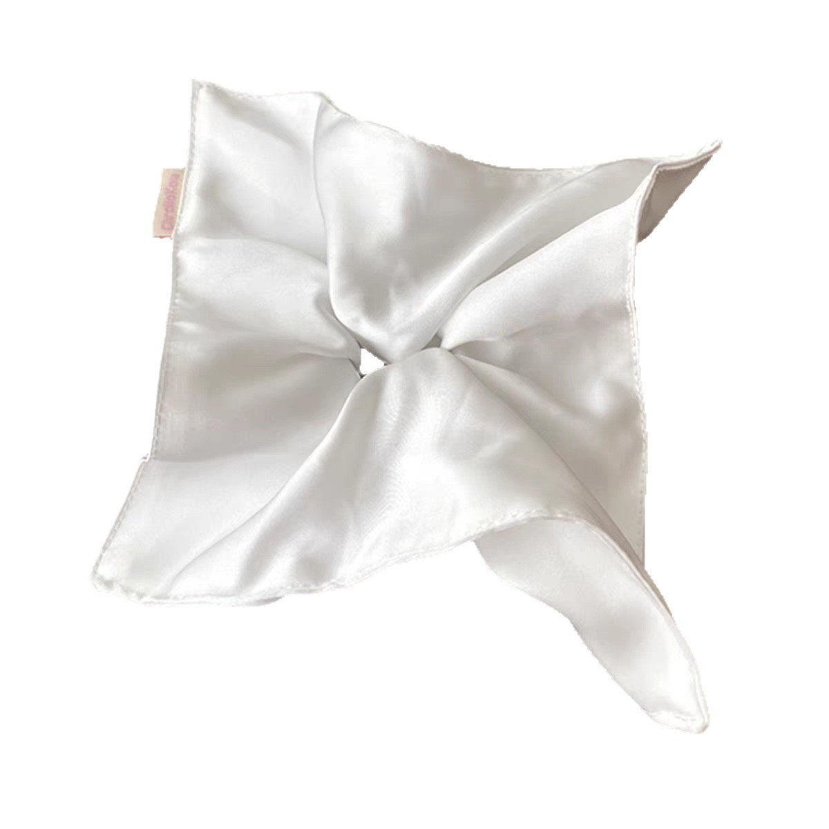 The same white square scarf, large intestine hair band, hair tie, ponytail hair tie, hair flower and hair accessory as Xu Yan and Zhao Lusi. 1 Item Picture