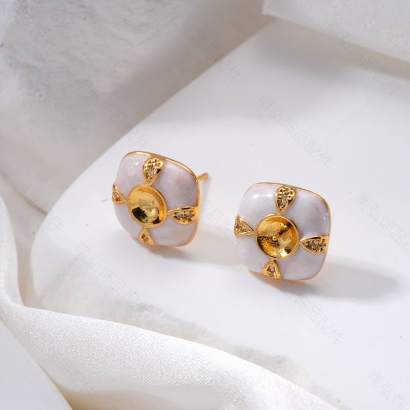 Pearl ring, earneedle pendant, three-piece set, empty stand, retro square oil drip design, DIY, light luxury, high-end style, flower Specification image