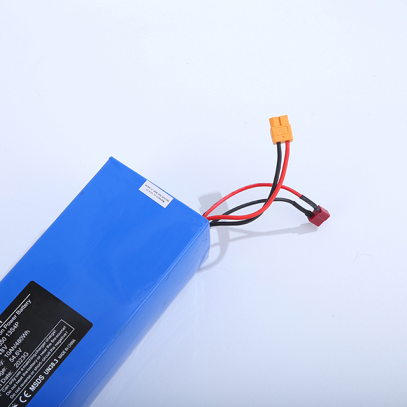 Customized lithium battery cell electric skateboard balanced folding self-driving car, multi-series and multi-parallel lithium battery long range details Picture