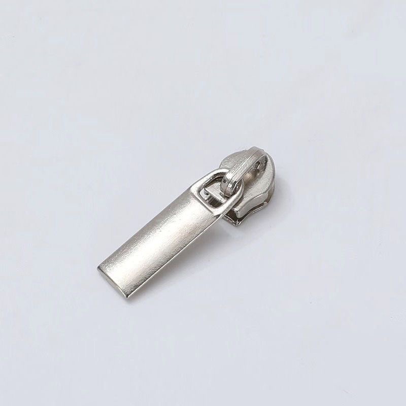 Thickened quilt cover special zipper head smooth plate No. 3 metal silver high-quality nylon straight teeth quilt cover bed sheet pull lock head Specification drawing