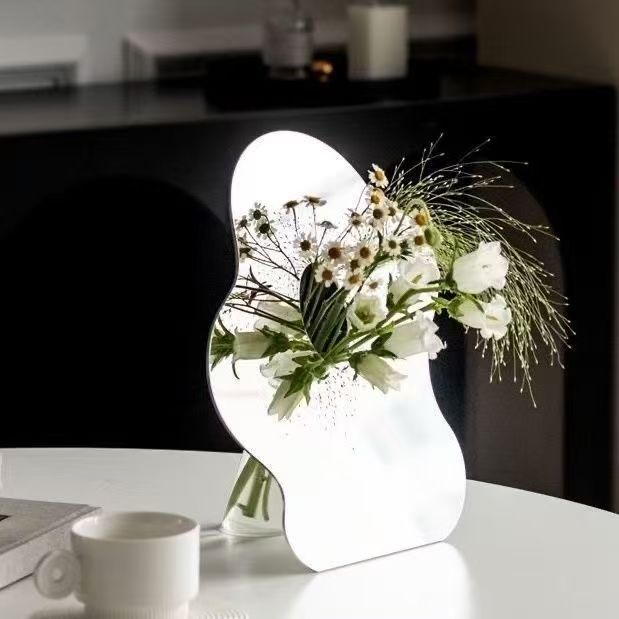 Wholesale of Nordic-style acrylic vases, dried flowers and fresh flowers for the living room, simple mirror ornaments, household tabletop fish tanks details Picture
