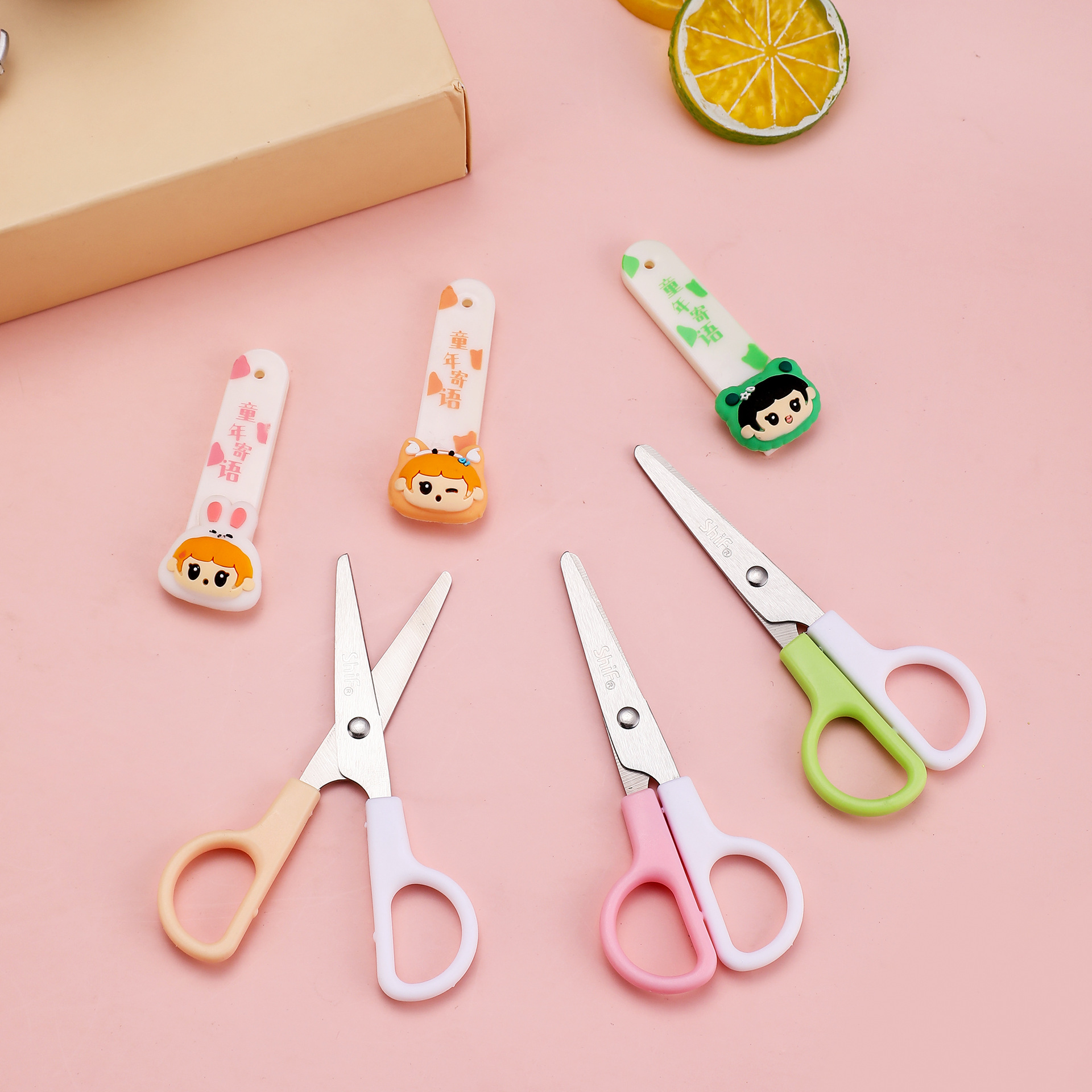 Pioneer 1254 Cartoon Student Scissors Office Art Paper-cutting Handicraft Scissors with Protective case scissors Item Picture