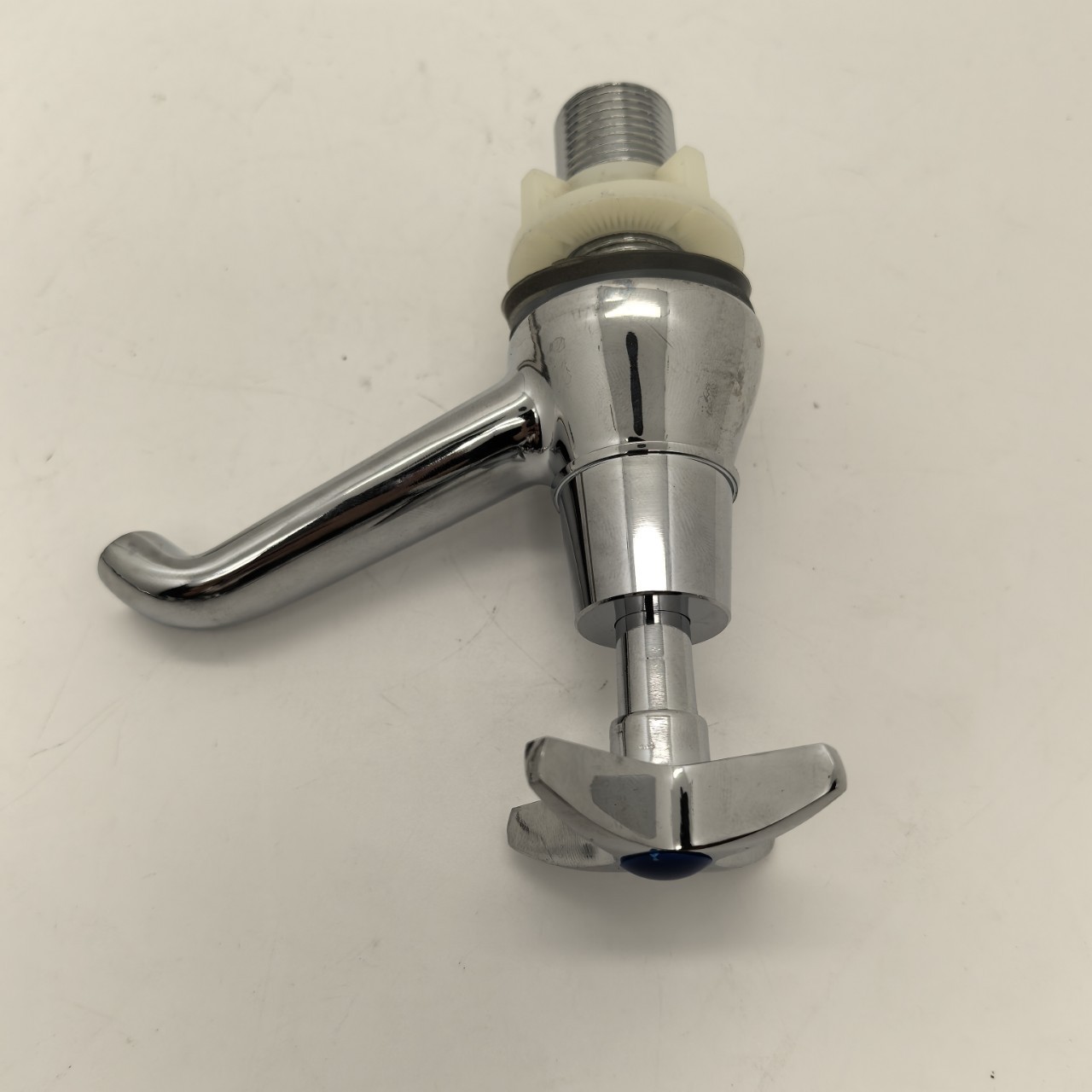 British-style faucet, zinc alloy single-cooling faucet, single-cooling washbasin faucet, single-hole single-cooling faucet, washbasin faucet Specification image