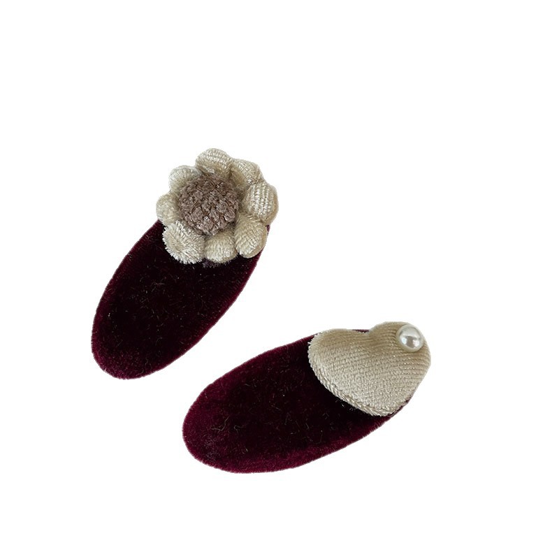 New Korean-style autumn and winter flower-shaped heart-shaped hair clips, oval-shaped handcrafted children's bye-bye clip pairs, sweet bangs clip hair accessory Item Picture