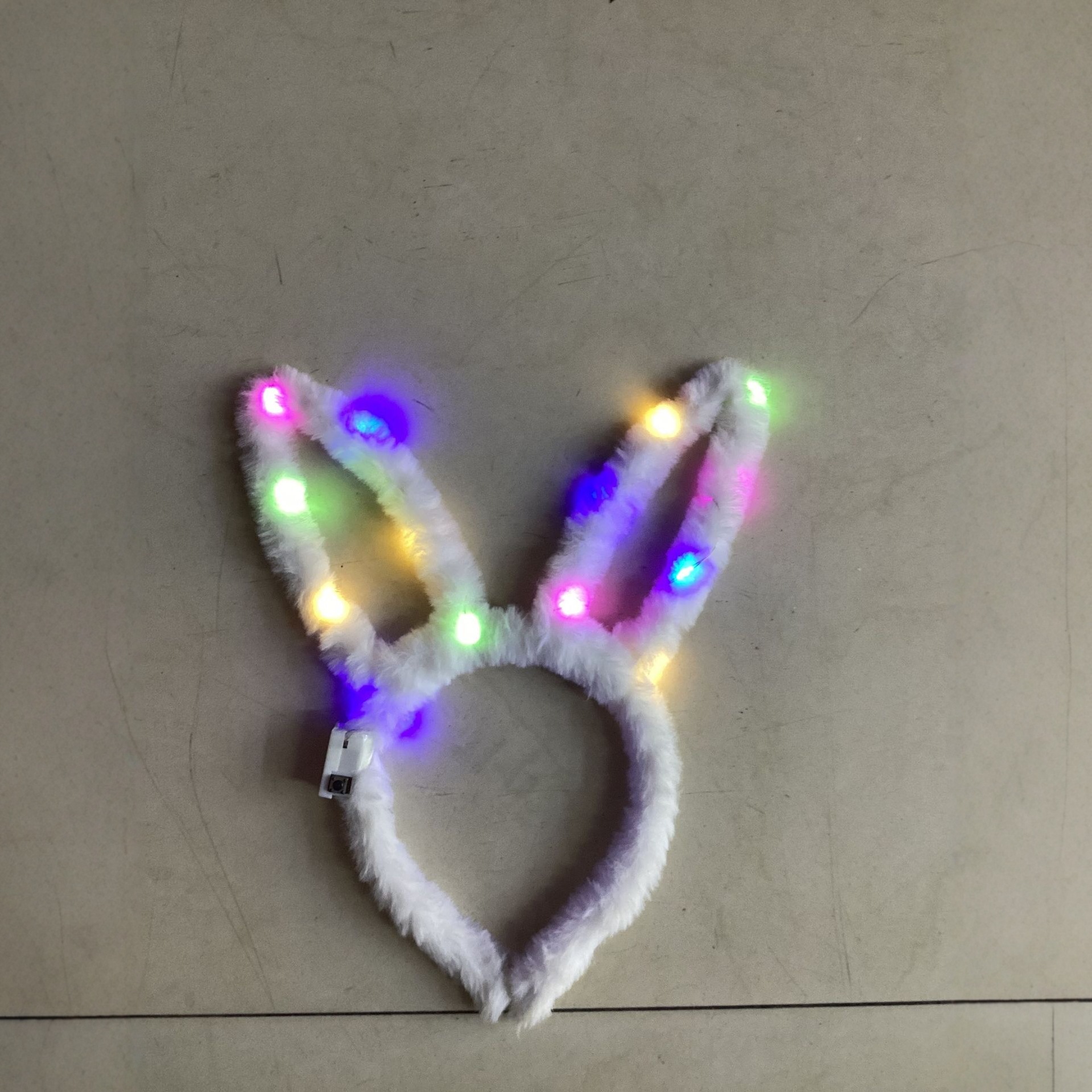 New 14-lamp long-haired rabbit ear headband led plush luminous toy, flashing headband performance hair accessory concert Application Scenario
