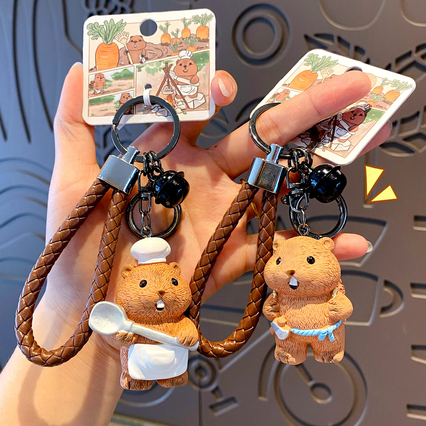 Original marmot keychain, Bai MAO pendant, cute and exquisite resin figurine, men's and women's backpacks, key chain, pendant and gift Specification image