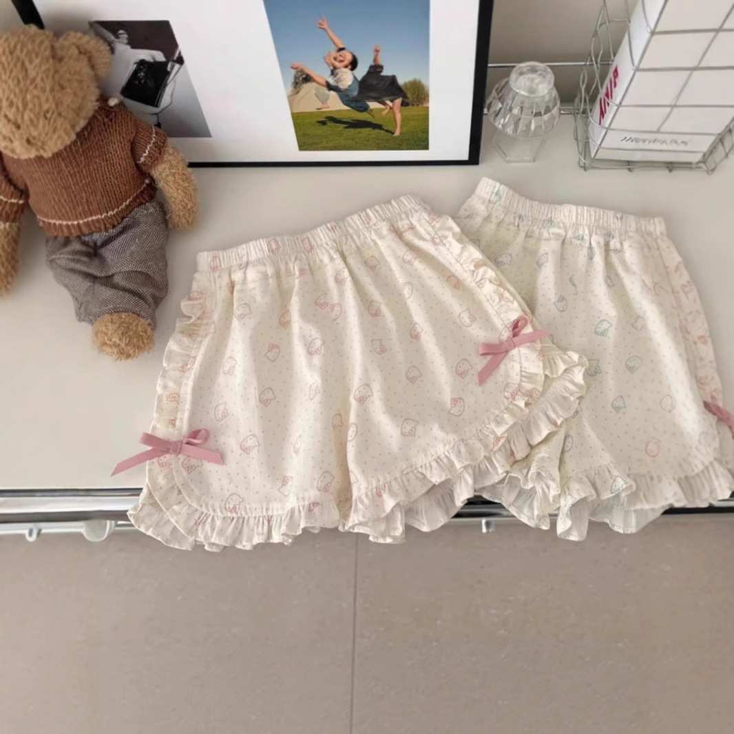 A new summer set for girls in 2025, featuring a stylish and trendy vest, T-shirt and top for children Specification image