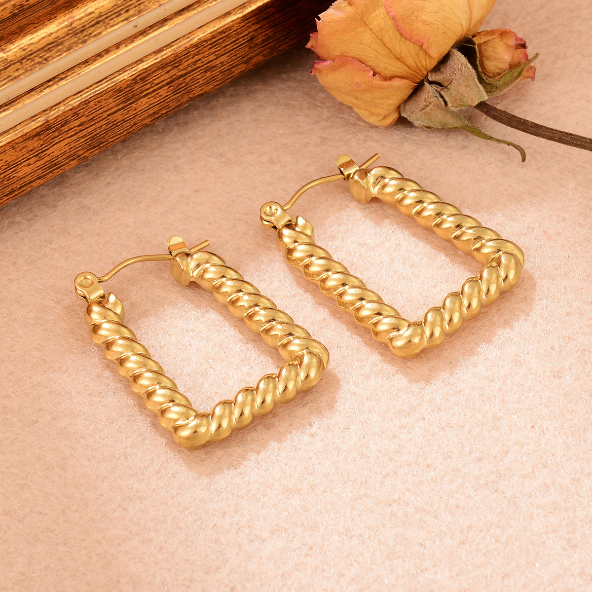 饰品/耳饰/耳环/锆石微镶毛坯耳环/锆石耳饰产品图