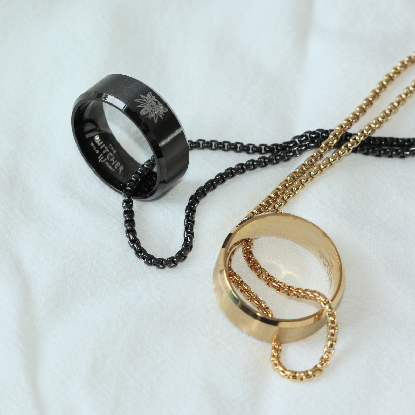 TheWitcher3 stainless steel versatile pearl chain necklace and titanium steel pendant for European and American men's accessories