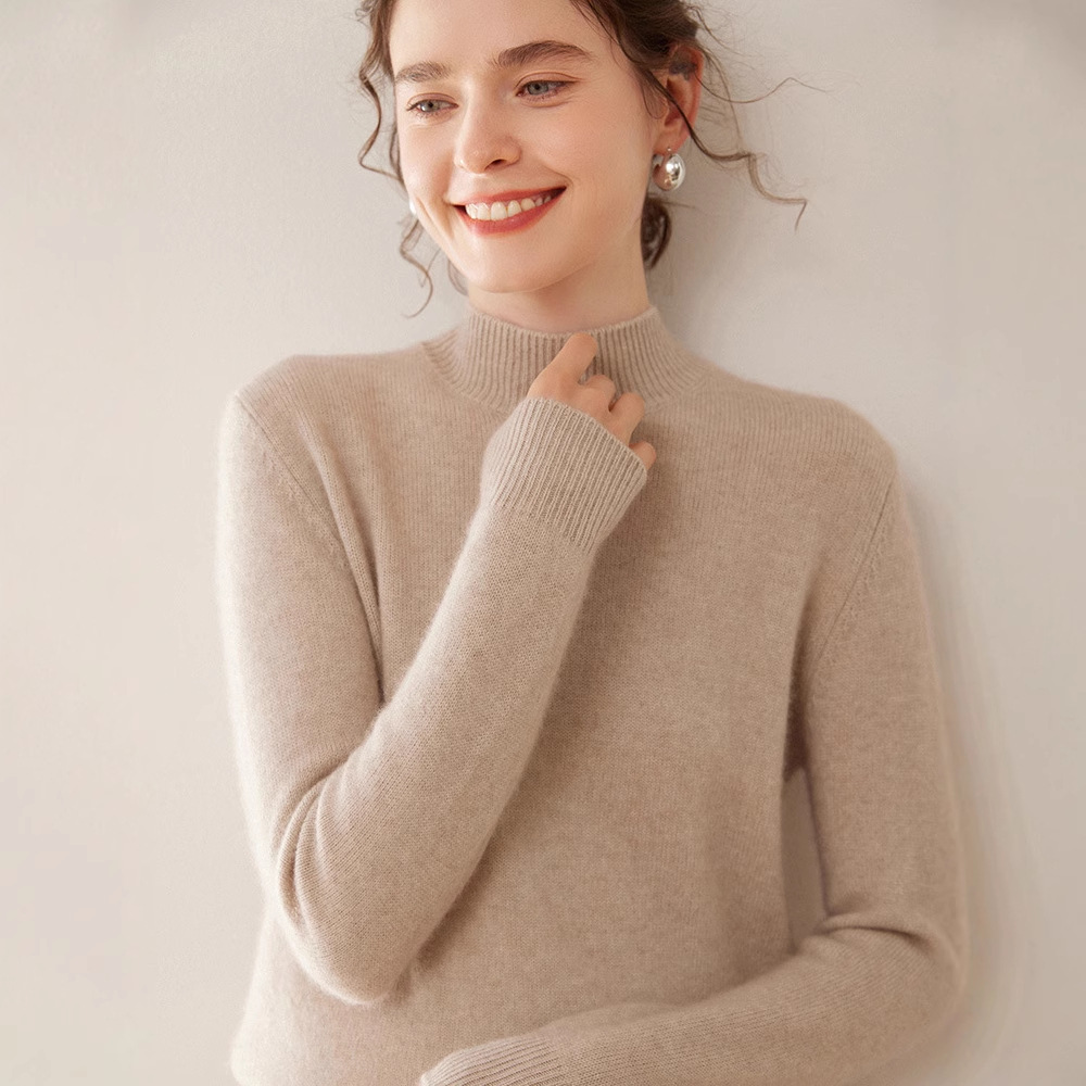 Semi-high-neck cashmere sweater for women, thick solid color, versatile, loose, slimming, soft and skin-friendly, autumn and winter knitted base sweater
