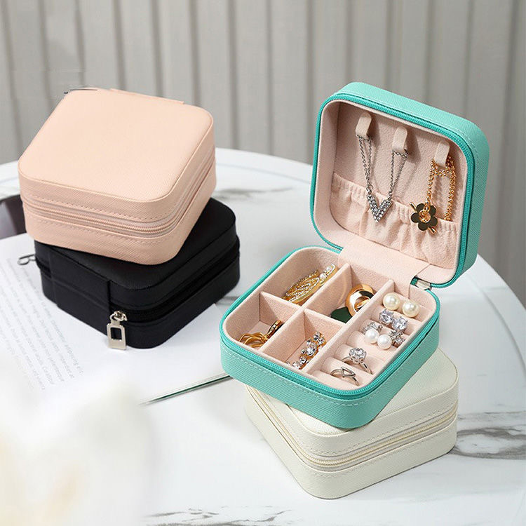 Portable jewelry box, mini zipper bag manufacturer, leather stud earrings, necklace and ring, exquisite storage jewelry box details Picture