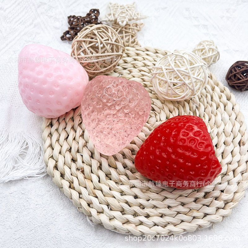 Wholesale of popular solid strawberry toys with a large snow top on Xiaohongshu, which are soft and musky and have a silicone-like feel to relieve stress and release details Picture