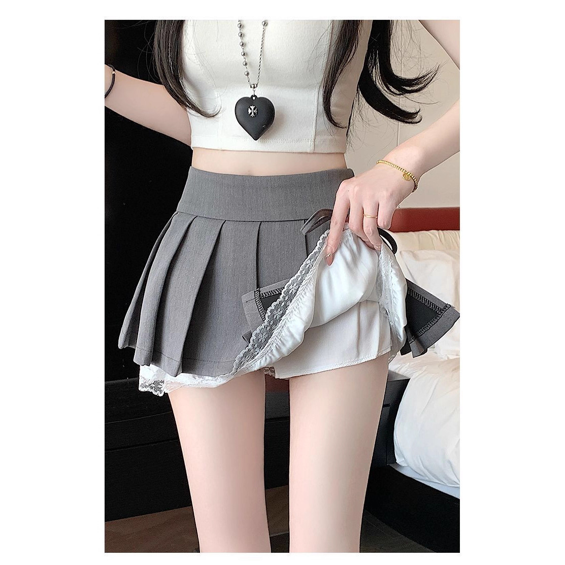 羽绒服/花苞裙/JK派对/泼水节女装/烫钻蕾丝屁帘产品图