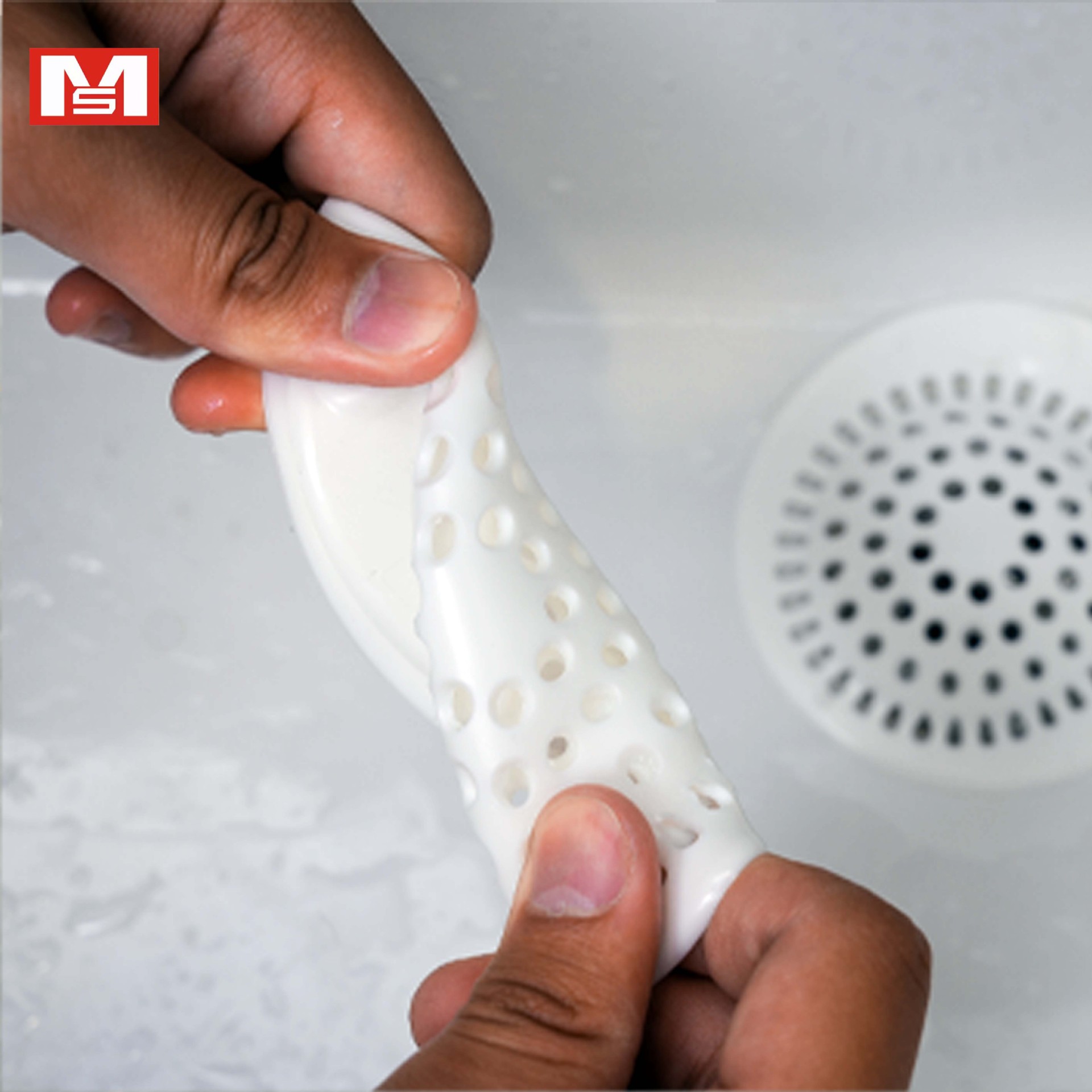 Japanese MS2033 suction cup strainer, kitchen and bathroom sink, washbasin, drain filter, anti-clogging net, floor drain Application Scenario