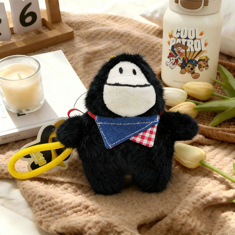 Mischievous Xing's new trendy scarf, cute little pendant, exquisite claw machine, plush toy, keychain gift Specification image