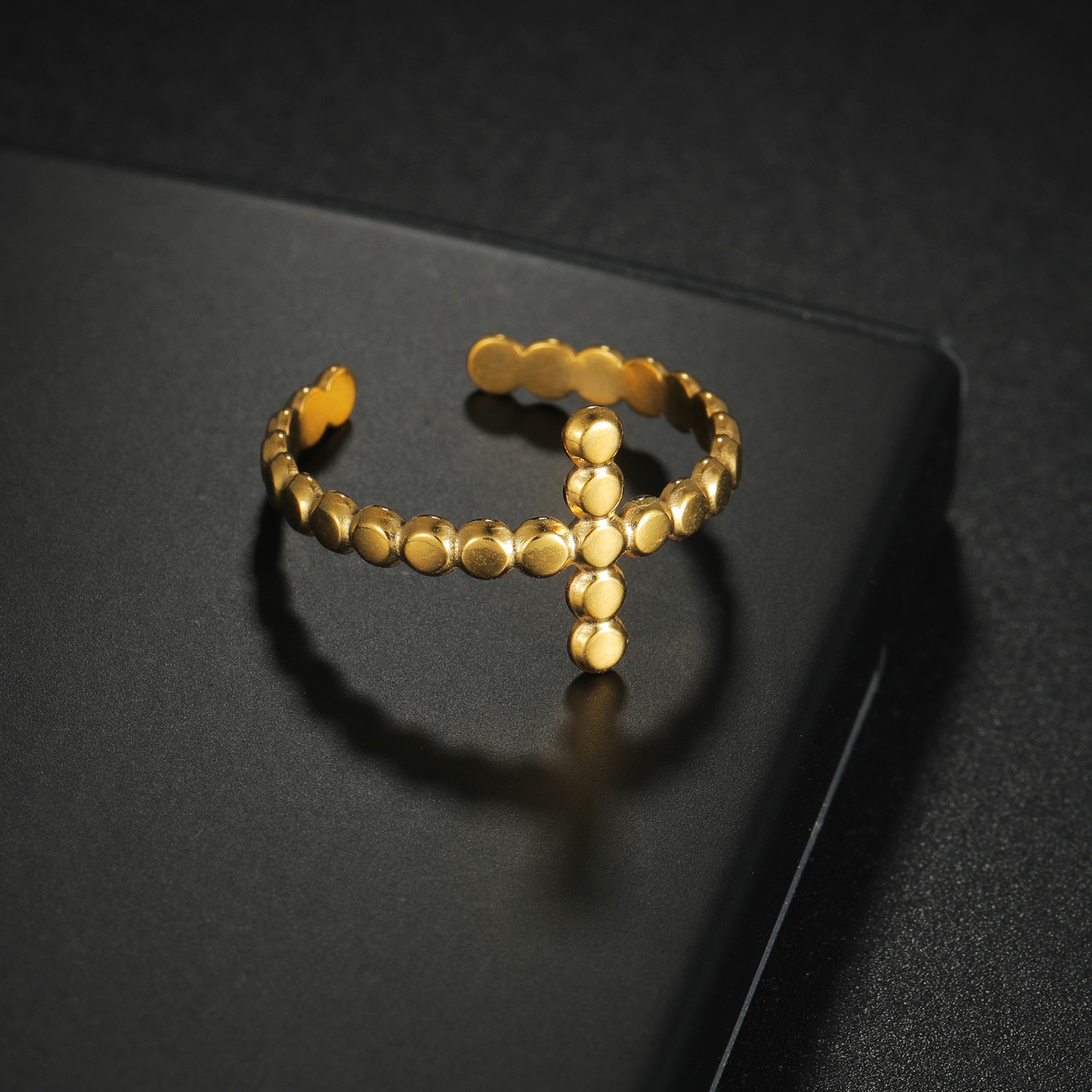European and American fashion gold-plated popular open ring with cross shape, adjustable opening, stainless steel ring for women wholesale details Picture
