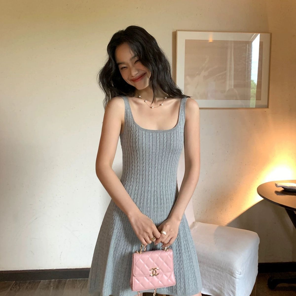 法式无袖修身针织吊带连衣裙女2025夏季新款高级独特漂亮掐腰短裙
