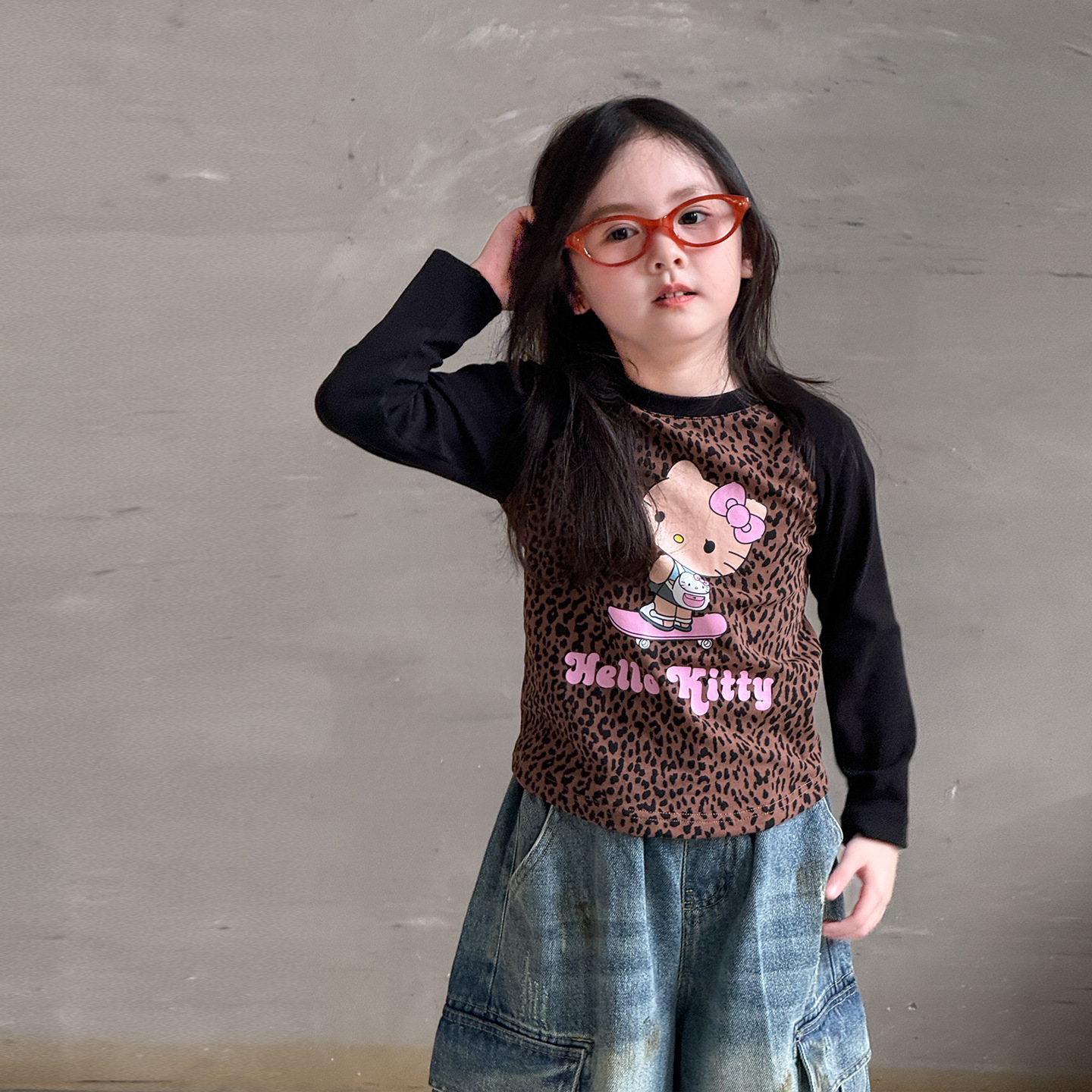 Weimu Children's Clothing - New Autumn Collection for Girls in 2025 - Stylish long-sleeved T-shirt and jeans set for baby girls Application Scenario