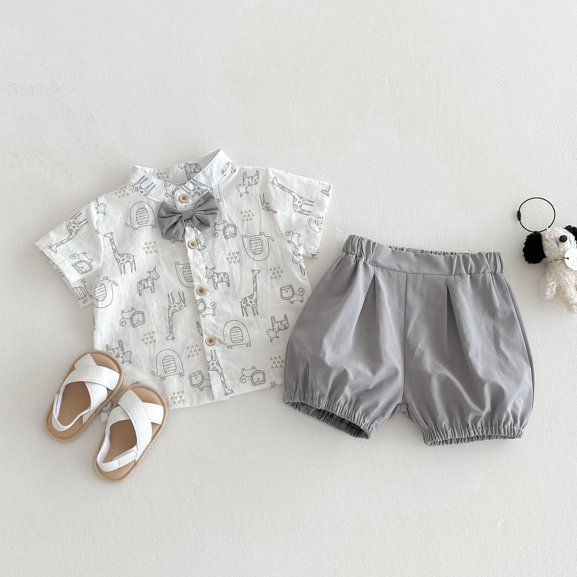 Summer Korean-style boys' suit dress for 0-4 years old, short-sleeved shirt, shorts, tie, cool baby's first birthday details Picture