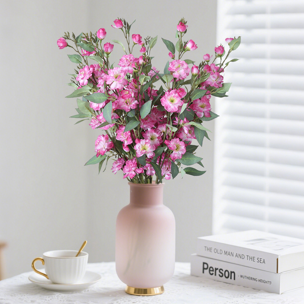Artificial single-stem camellia, Chinese-style retro home decoration photography props, artificial flowers, silk flowers, wild camellia artificial flowers