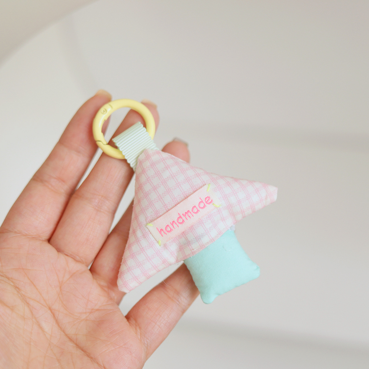 Colorful triangular mushroom pendants for spring and summer in Japan and South Korea, cute candy-colored keychains, funny pendants, mobile phone and bag accessories Specification image
