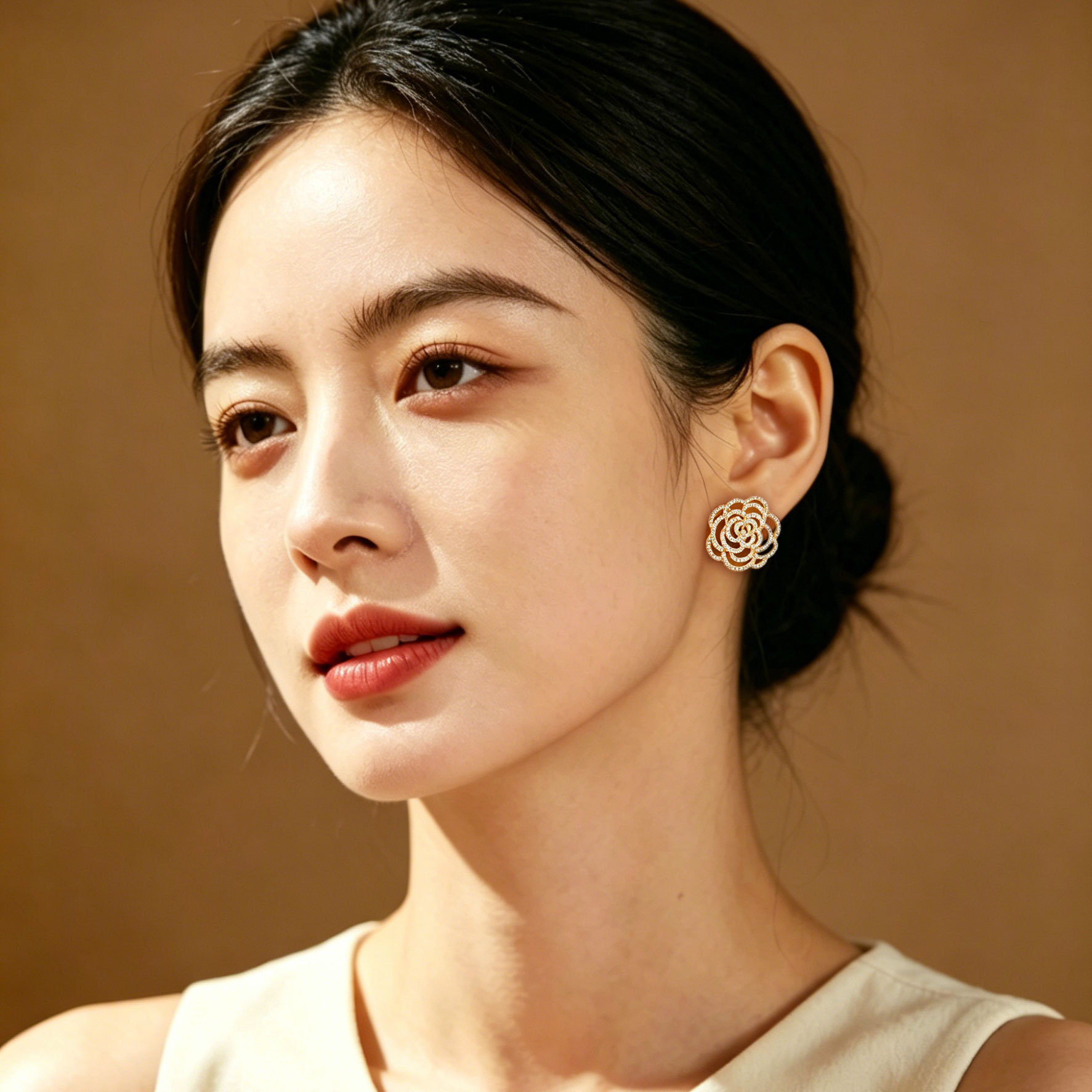 French retro hollowed-out camellia ear studs, copper alloy, real gold electroplated, slightly inlaid zircon S925 silver needle exquisite earrings details Picture