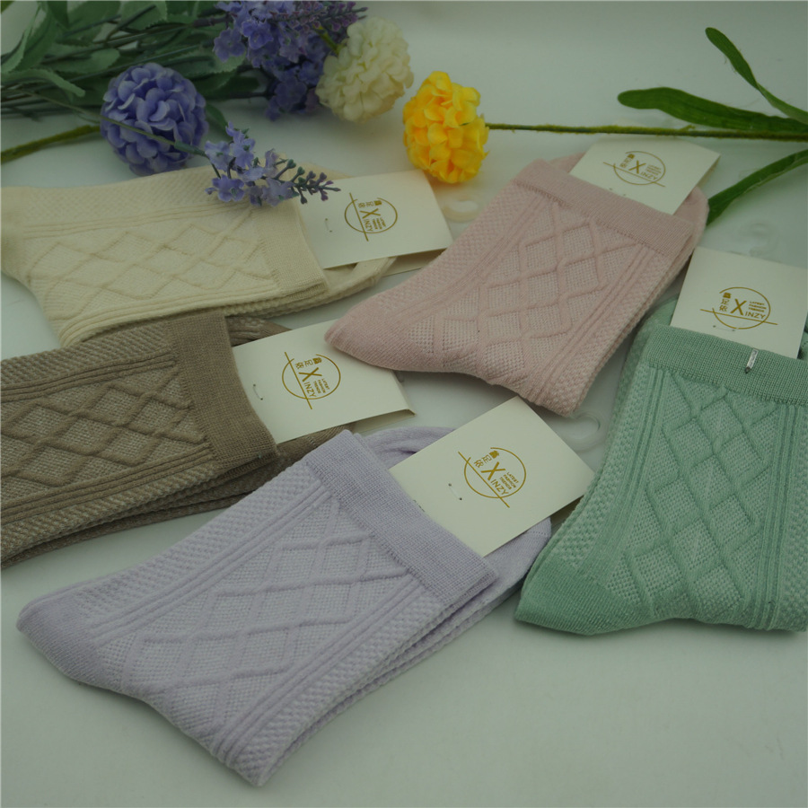 鑫足依棉袜女袜东北棉袜辽源袜子女棉袜秋冬款厚棉时尚袜中筒袜