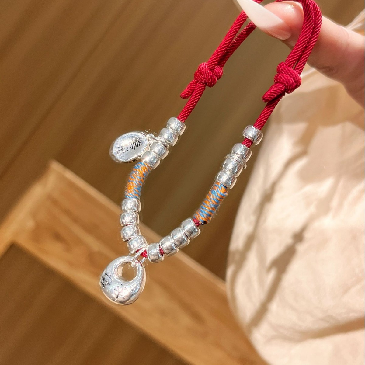 Copper-plated Miao silver coiled bracelet, solid small fat red string pure silver bracelet, bracelet, couple, men and women, may they have a peaceful and happy life details Picture