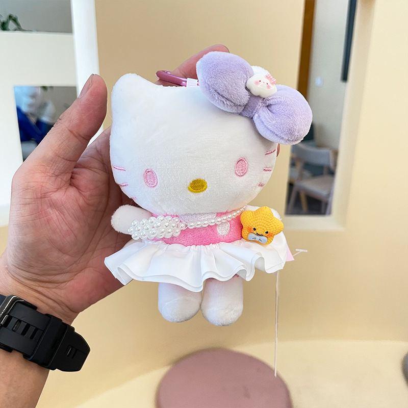 新款正版hellokitty小挂件kt毛绒公仔包包挂件kitty猫钥匙扣玩偶细节图