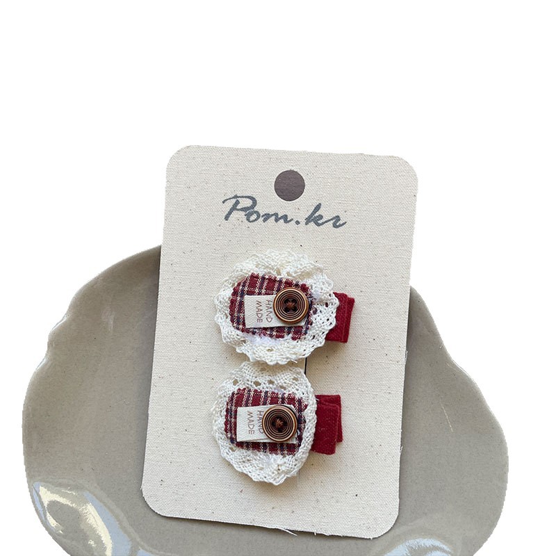 New Korean-style checkered lace hair clips, retro autumn and winter children's handcrafted fabric side fringe hair clips for women Item Picture