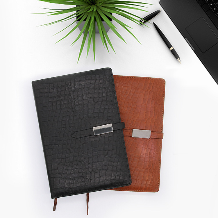 雅隆跨境2023经典设计皮革学生办公室工作人员笔记本用笔白底实物图