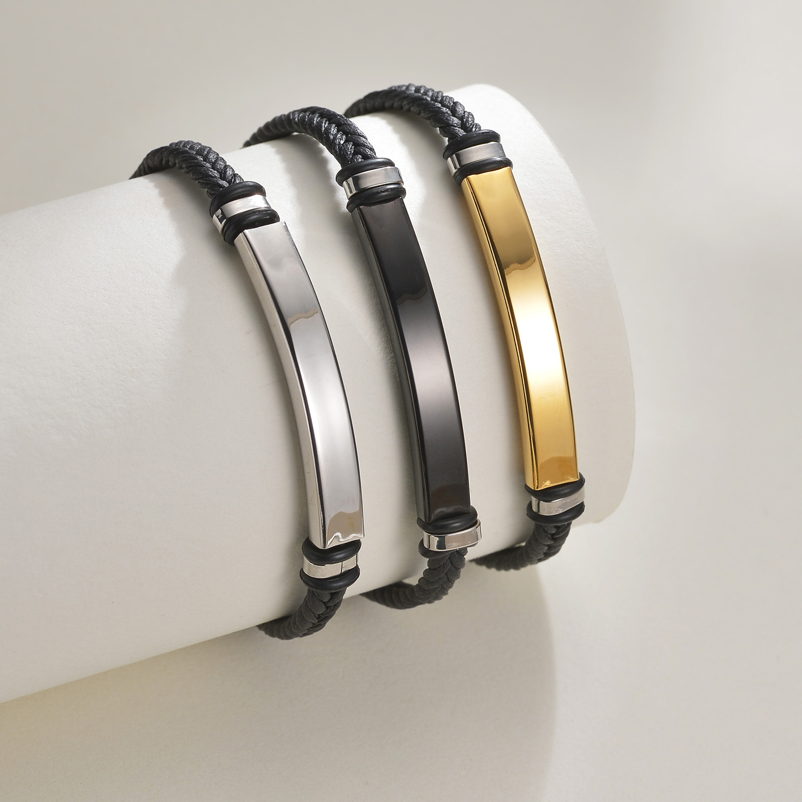 European and American cross-border Amazon classic imitation leather bracelet for women, twisted braided bracelet, couple bracelet, can be engraved with LOGO