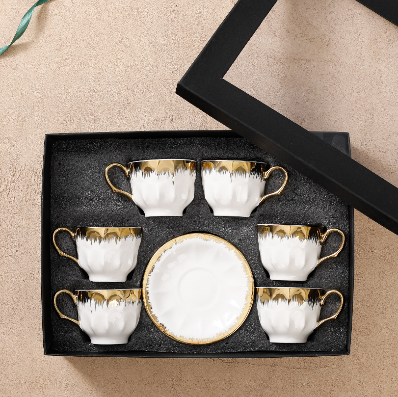 Taza de café de cerámica transfronteriza y plato hueso taza de café de porcelana juego de taza taza de cerámica descripción creativa taza de té de la tarde