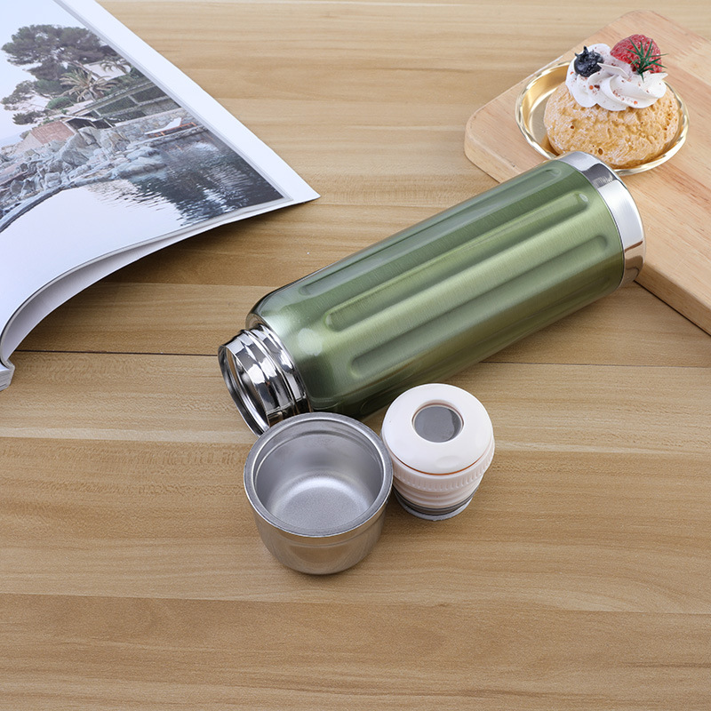 Thermos flasks, thermos cups, hot water bottles, insulated kettles, insulated boxes, large capacity, leak-proof, portable and warm Specification image