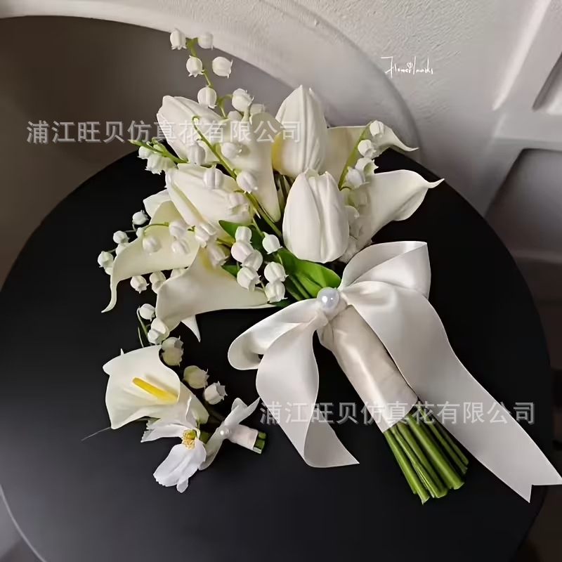 韩系仿真马蹄莲新娘手捧花求婚花束高级感白色结婚领证花束道具