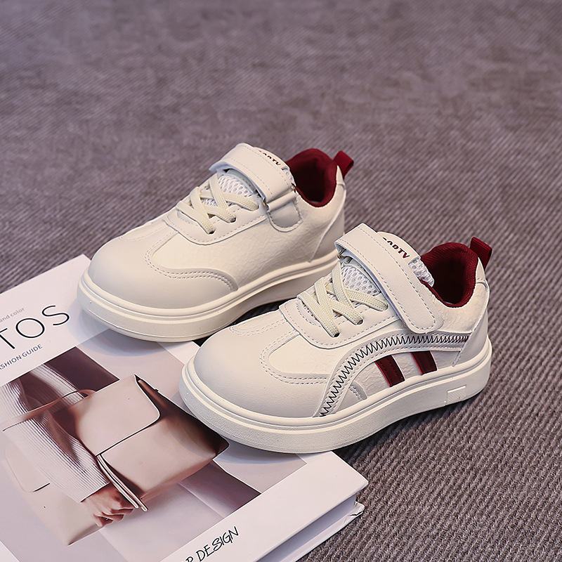 儿童六一小白鞋夏季新款男女童透气百搭薄款皮鞋小学生校园运动鞋