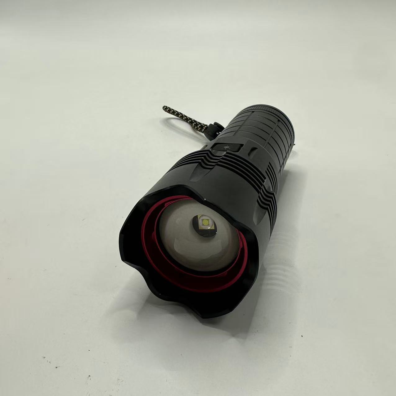 New cross-border outdoor charging, floodlight, telescopic focusing, long-range portable white laser flashlight, high-power flashlight Application Scenario