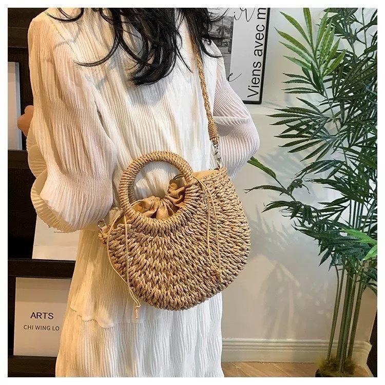 Cross-Border Straw Weaving Bag, Bohemian Shell Moon Bag, Hand-Woven Eco-Friendly Shoulder Strap, Elegant Goddess, Versatile Mobile Phone Makeup Bag, Hand-Woven Straw Weaving Bag details Picture