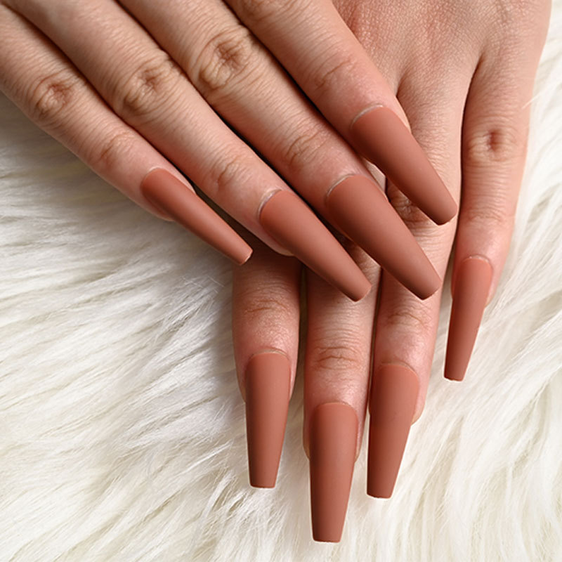 European and American mid-length solid color matte extra-long ballet nail trapezoidal matte wearable nail sheet false nails Application Scenario