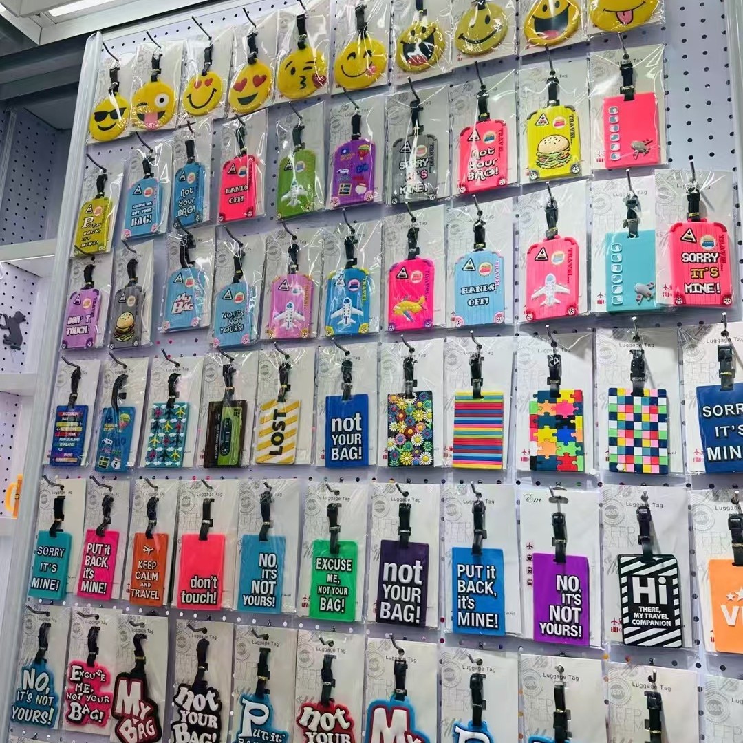 Wholesale of new pvc soft rubber luggage tags, boarding passes, card holders, suitcases, travel check-in labels, card holders and luggage tags Application Scenario