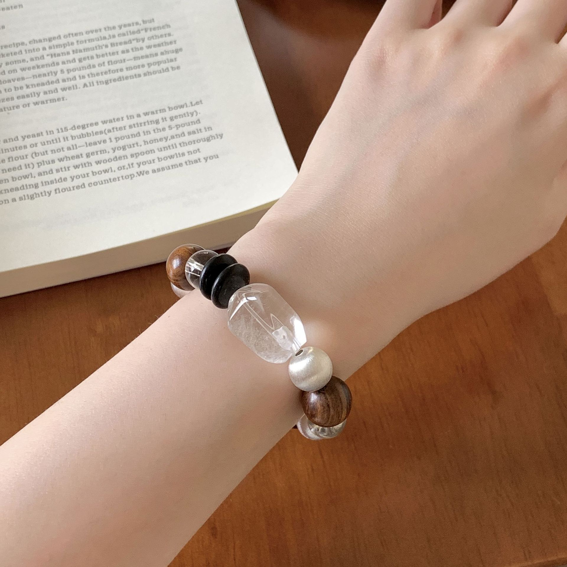 Original 999 pure silver natural irregular-shaped white crystal bracelet, ins niche sandalwood brushed round ball bracelet, women's jewelry