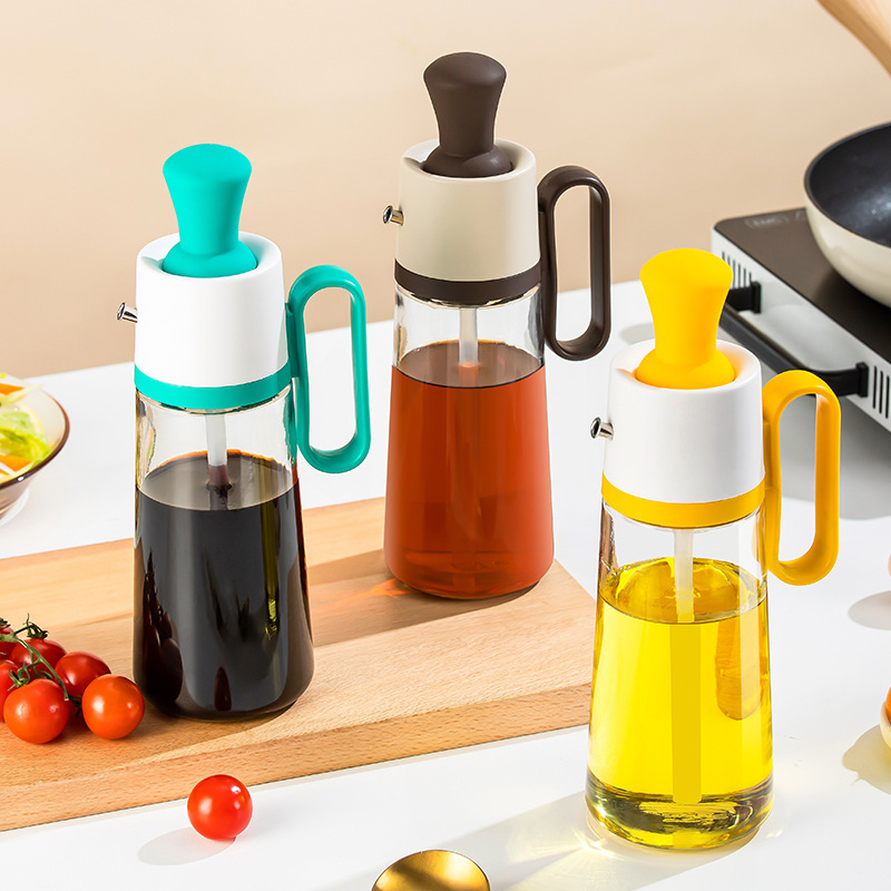 Transparent glass oil pot, pea brush, integrated oil control bottle, soy sauce and vinegar seasoning bottle, silicone brush head, steak barbecue brush Application Scenario