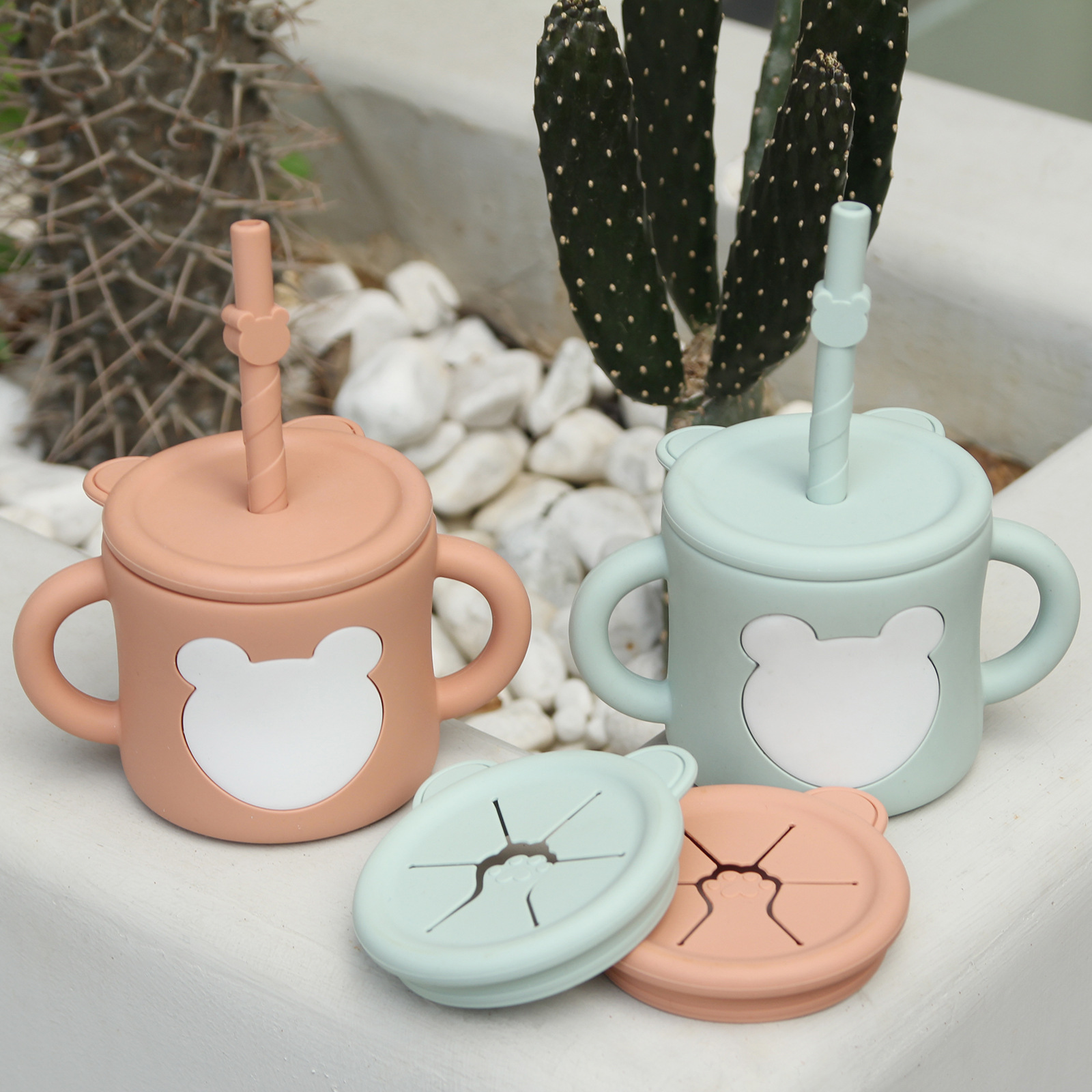 Children's silicone water cups, drinking cups with straws, anti-drop, double-handle graduated direct drinking cups for babies over 1 year old in stock Specification drawing