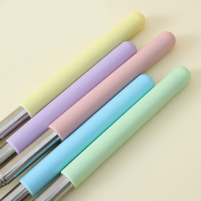Creative finger teaching sticks, children's reading finger sticks, fun pranking children's toys Application Scenario