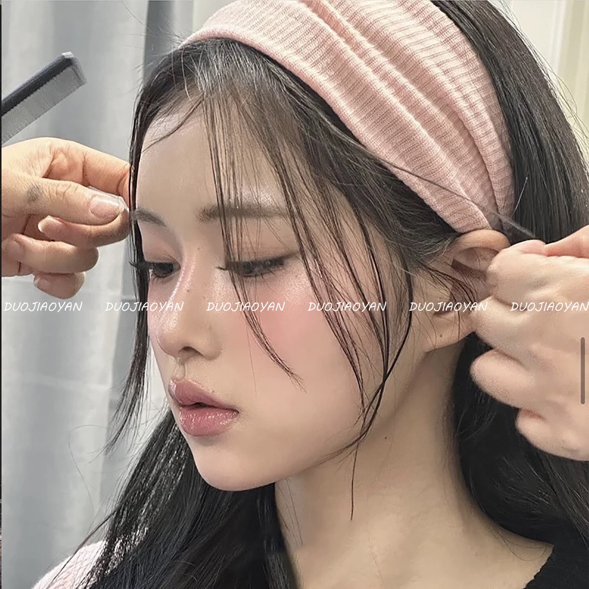 A new Korean-style solid-color, simple knitted sporty hairband with elastic edges, a popular online headwear, and a casual, versatile headscarf Specification drawing