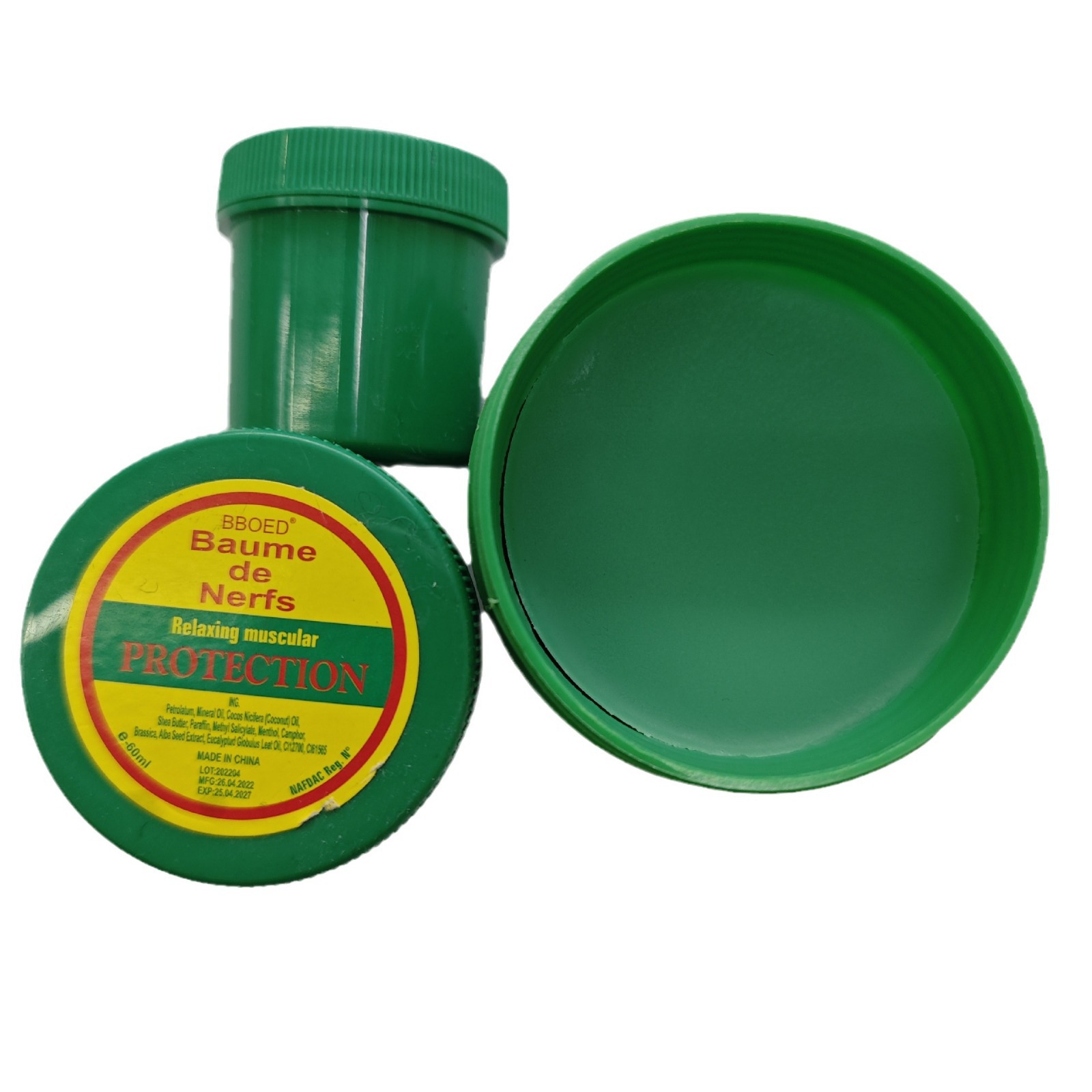 仅供出口 绿油薄荷膏按摩膏清凉膏止痒清凉提神 天然青草膏白底实物图
