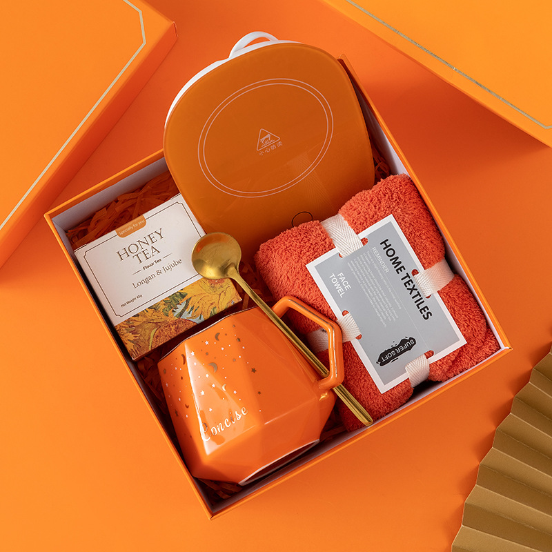 Customized business gifts for company opening, including souvenir cups, New Year gifts, insulated cups, umbrella sets, and logo printing details Picture