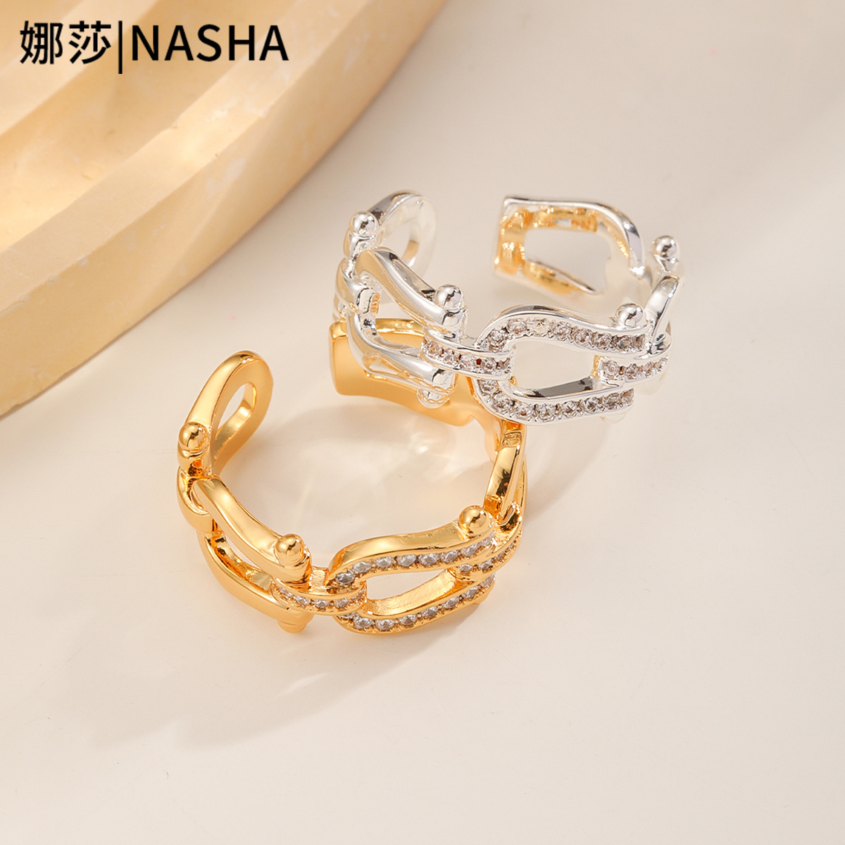 Nasha Cross-border exclusive horseshoe-shaped couple rings for women, no color fading, adjustable, copper-plated 18K real gold ring, plain bezel